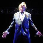 Engelbert Humperdinck gives the Hard Rock a lesson in showmanship